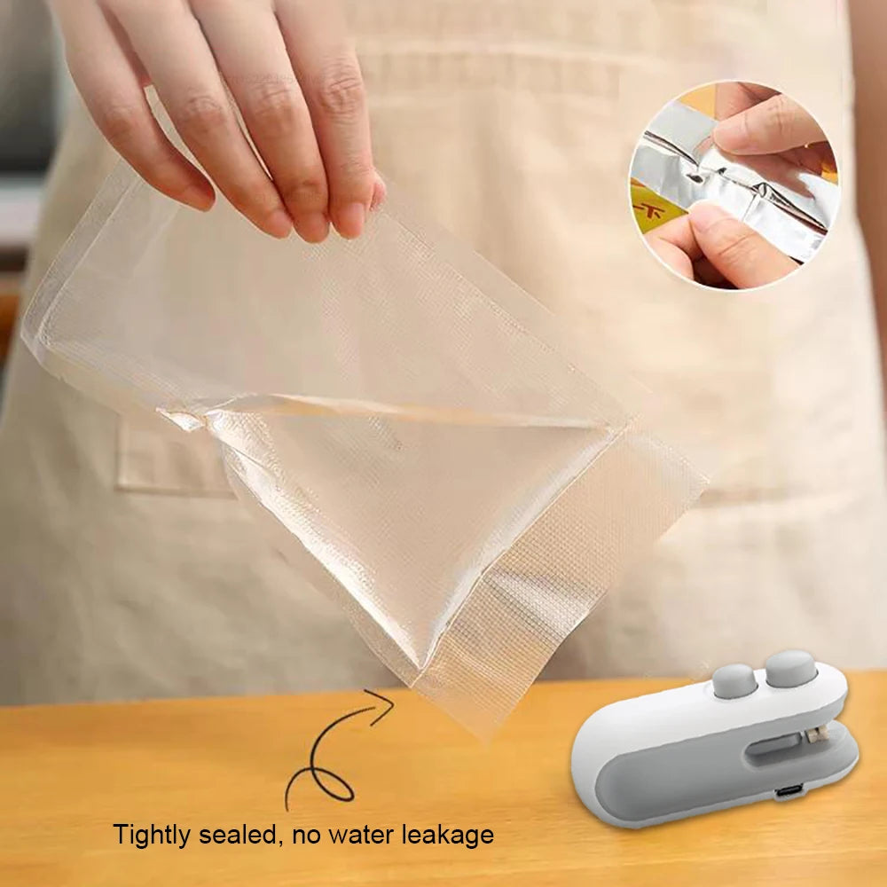 FreshLock™ - 2-in-1 Mini Bag Sealer